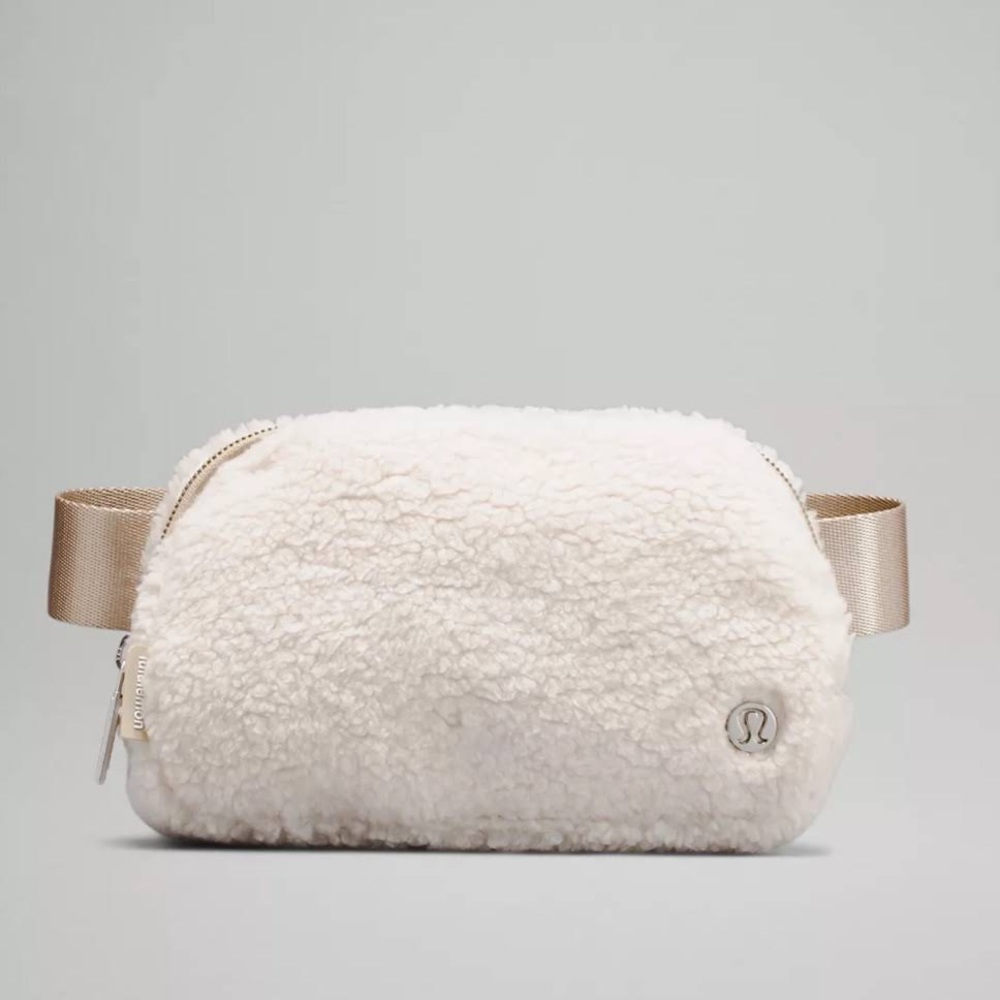 Everywhere Belt Bag Fleece